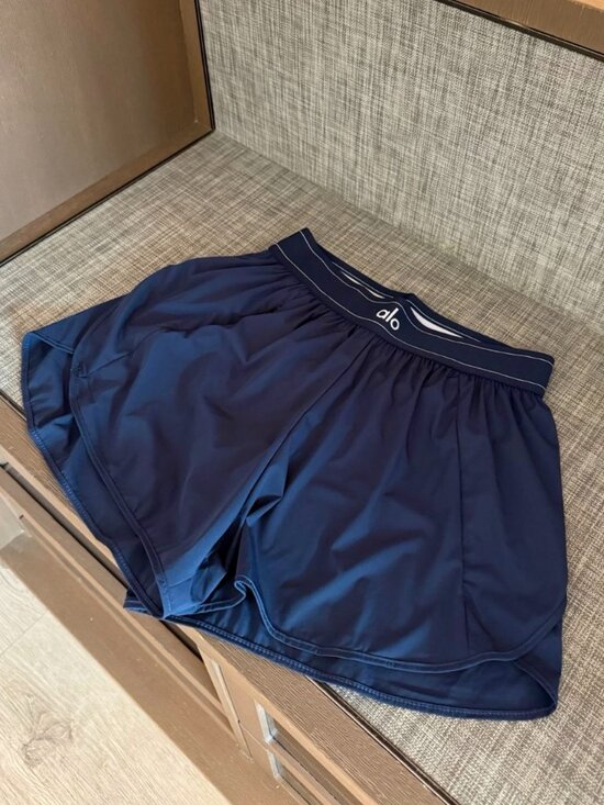 ALO Yoga Pants - NWT🎯Alo Yoga Match Point Shorts Navy Blue | Size S-M 👒